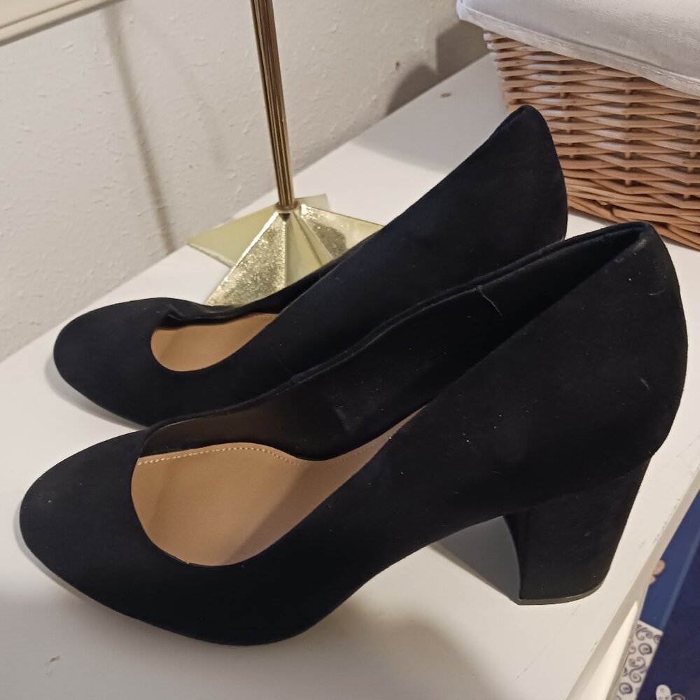 Torrid velvet heels size 10.5W